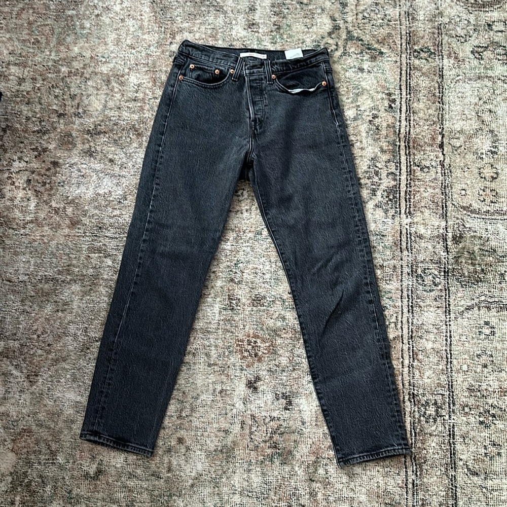 Levi’s Wedgie Fit Jean in Washed Black